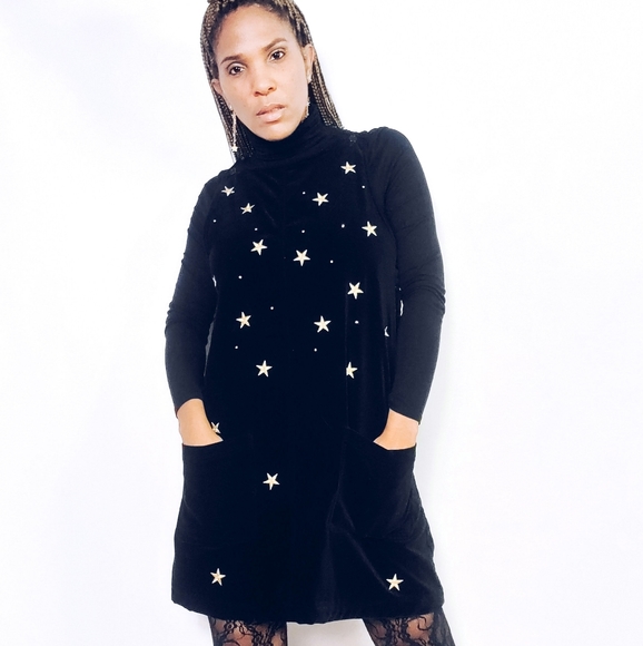 🚫SOLD🚫Velvet Shift Dress - Picture 2 of 9